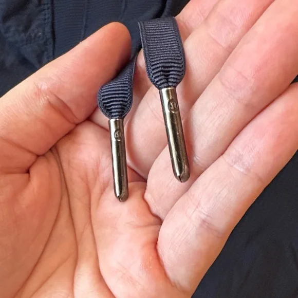 Lululemon dance studio mid rise jogger pants, true navy, size 6 EUC - Picture 7 of 10